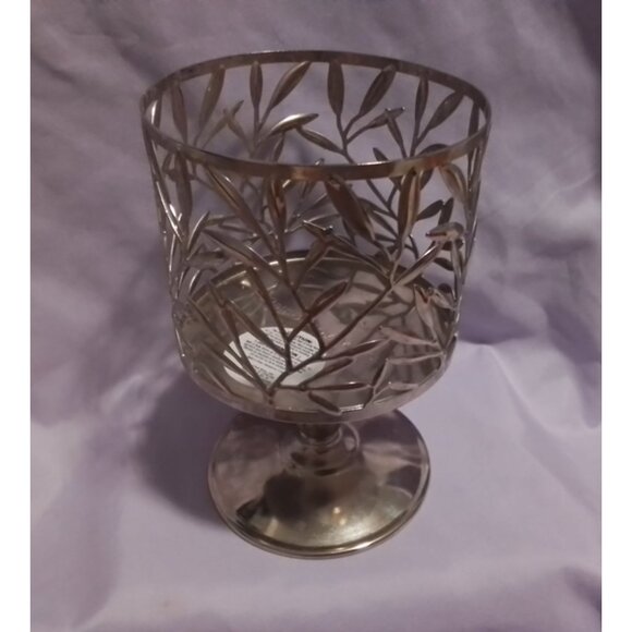 Bath & Body Works Silver Leaf Design Metal Candle Holder - Elegant Accent - Picture 1 of 3
